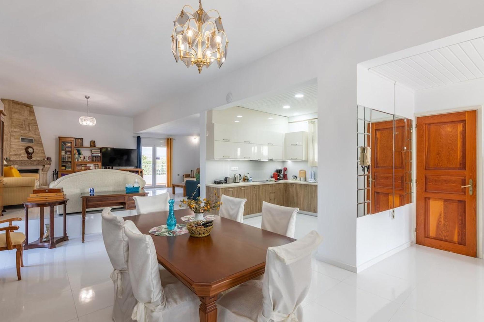 Amazing Villa Chrysanthi With Private Pool In Heraklion Epano Vathia Exteriör bild