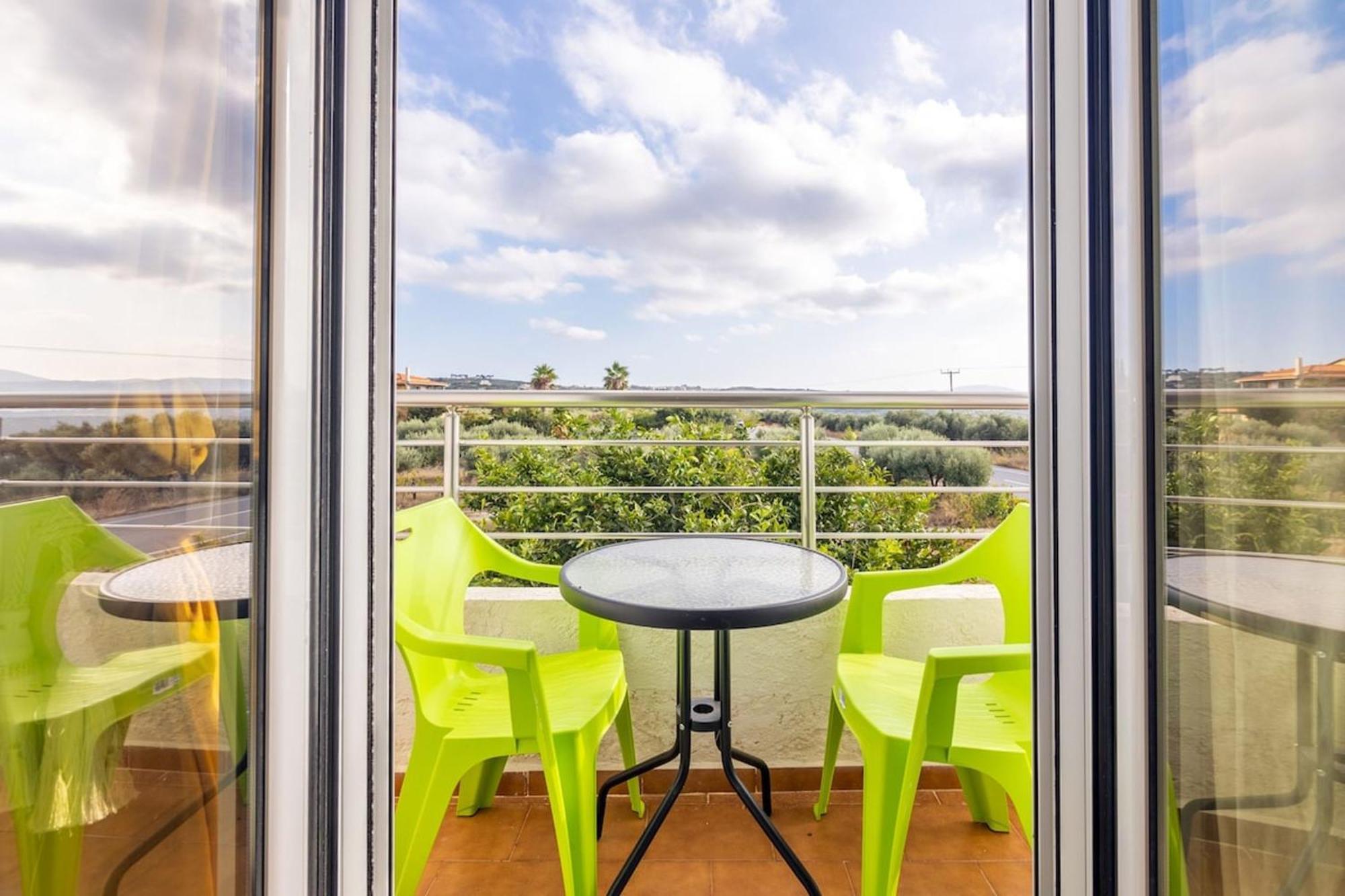 Amazing Villa Chrysanthi With Private Pool In Heraklion Epano Vathia Exteriör bild