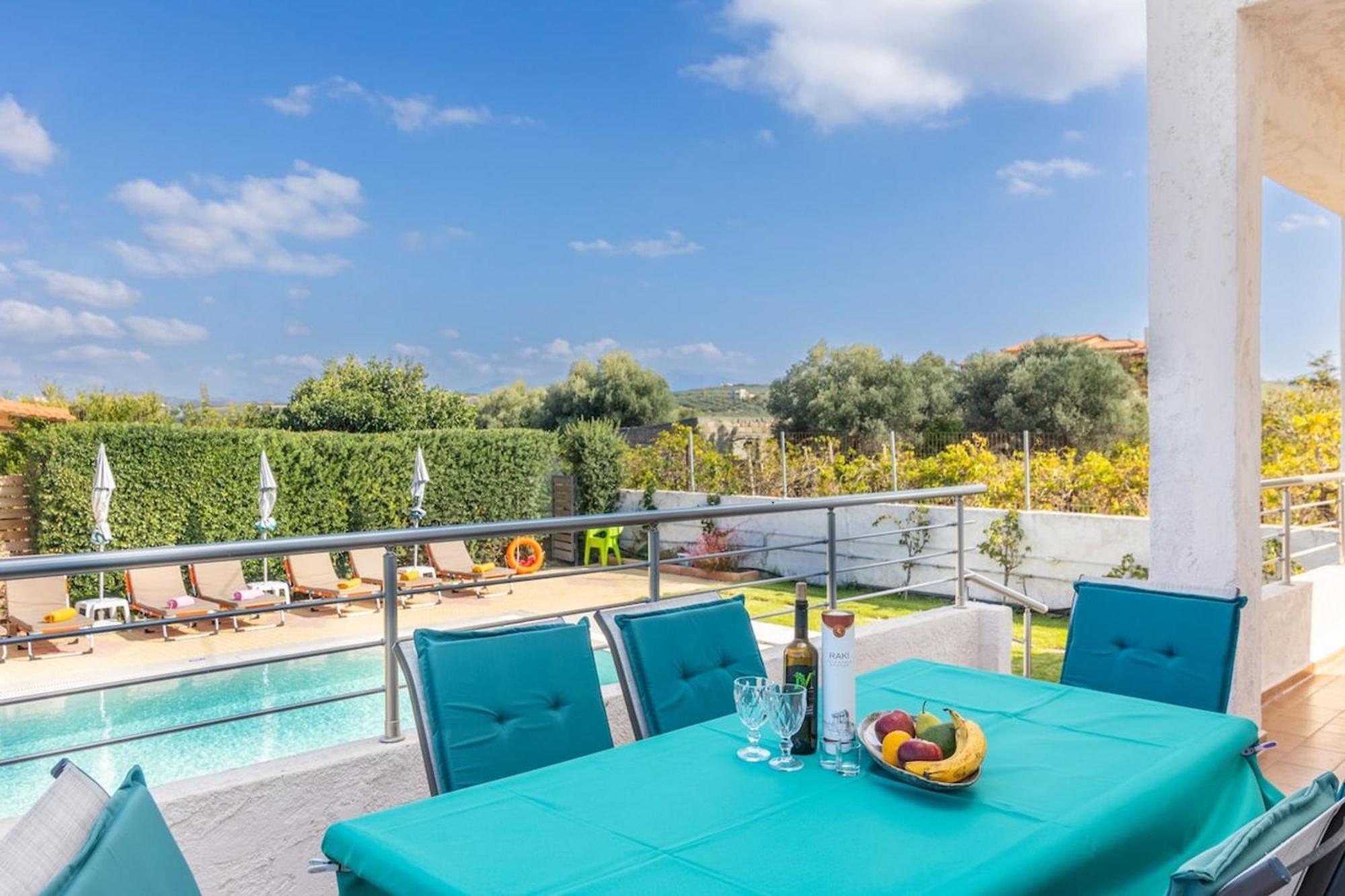 Amazing Villa Chrysanthi With Private Pool In Heraklion Epano Vathia Exteriör bild
