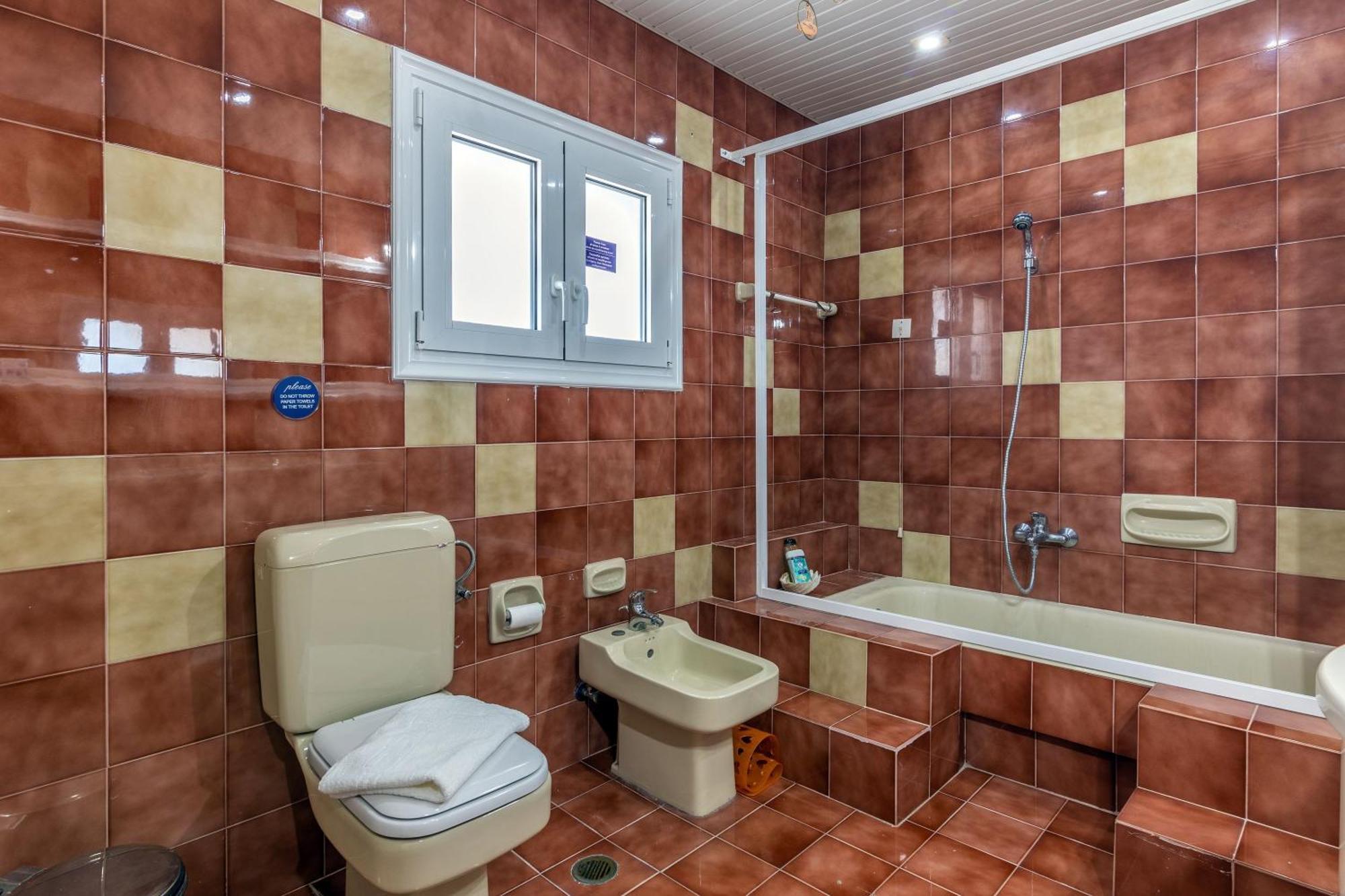 Amazing Villa Chrysanthi With Private Pool In Heraklion Epano Vathia Exteriör bild